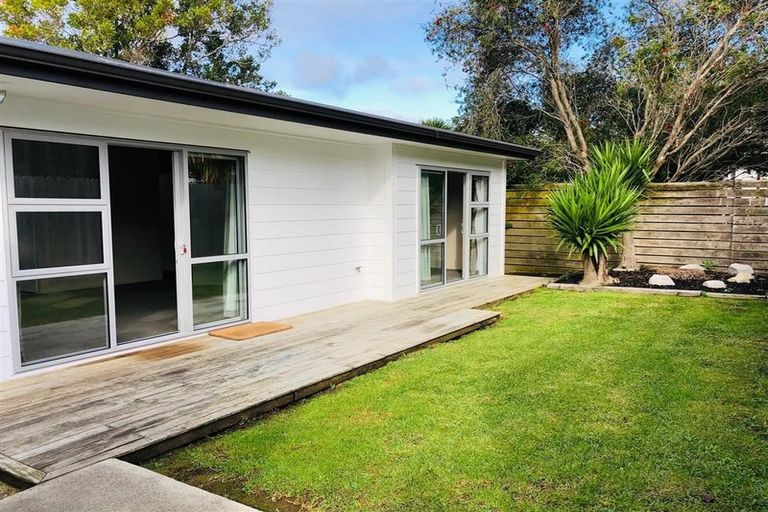 Photo of property in 26 Mirrabooka Avenue, Botany Downs, Auckland, 2010