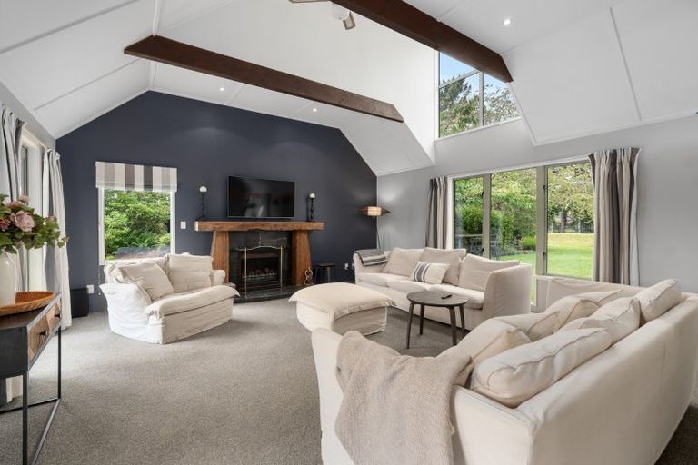 Photo of property in 320 Gladstone Road South, East Taieri, Mosgiel, 9092