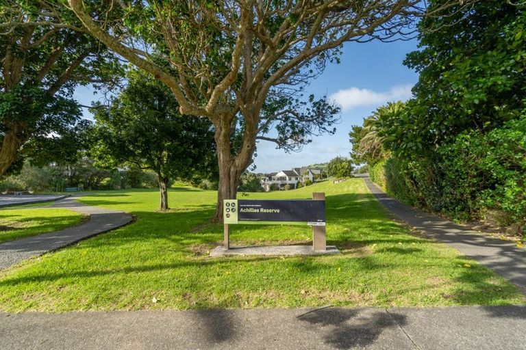 Photo of property in 15a Achilles Crescent, Narrow Neck, Auckland, 0624