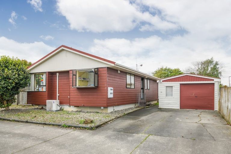 Photo of property in 2/685 Pioneer Highway, Highbury, Palmerston North, 4412