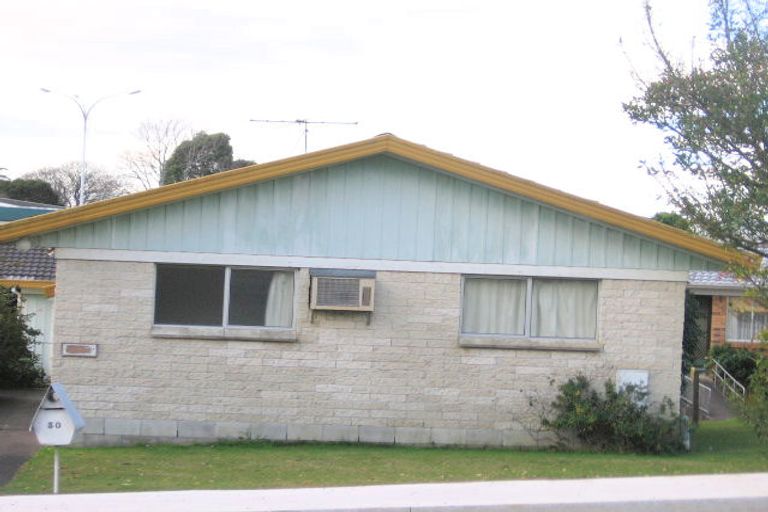 Photo of property in 2/30 Coles Crescent, Papakura, 2110