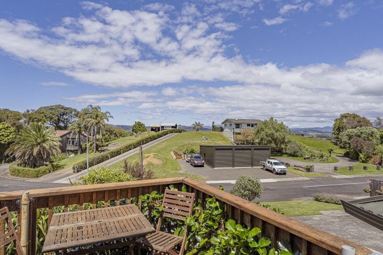 Photo of property in 2 Pohutukawa Grove, Whitianga, 3510