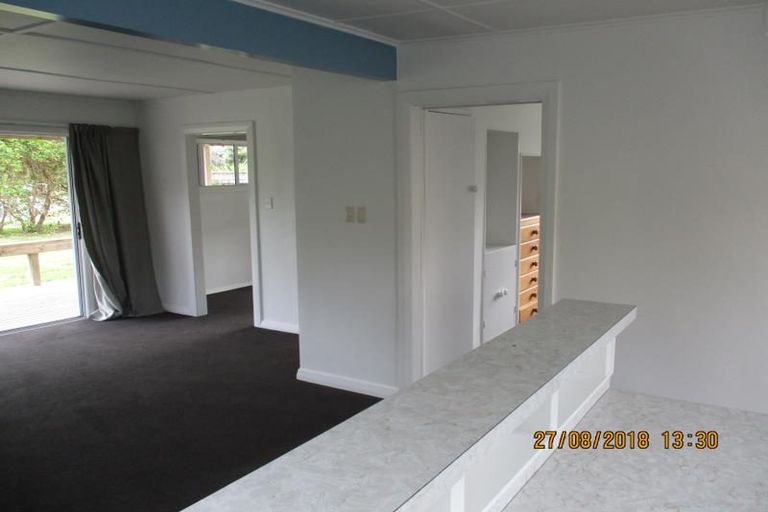 Photo of property in 25 Heperi Street, Waikanae Beach, Waikanae, 5036
