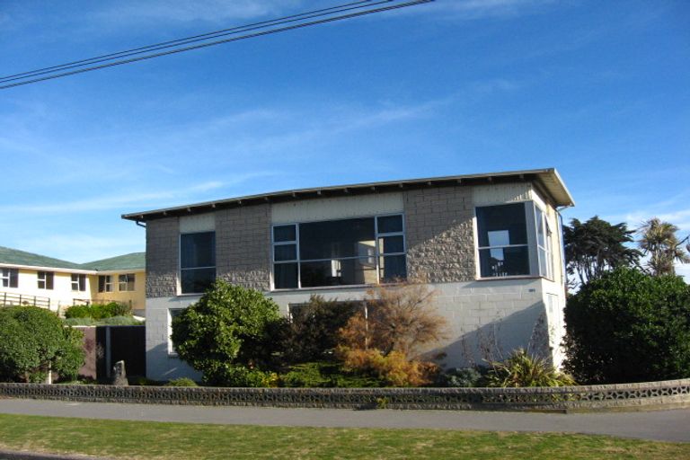 Photo of property in 361 Marine Parade, New Brighton, Christchurch, 8061