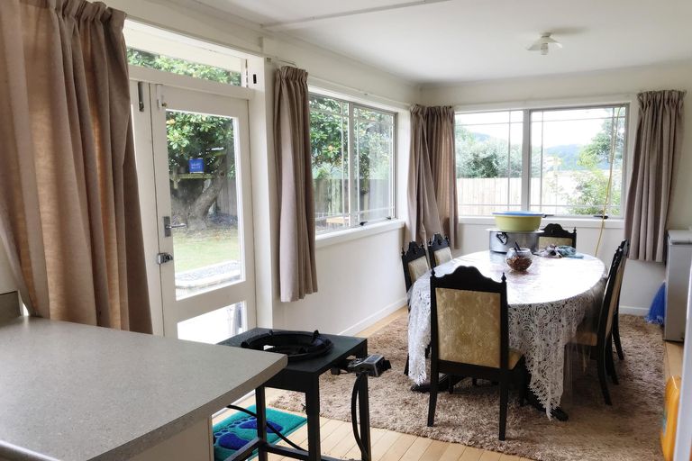 Photo of property in 3001a State Highway 2, Waitakaruru, Ngatea, 2471