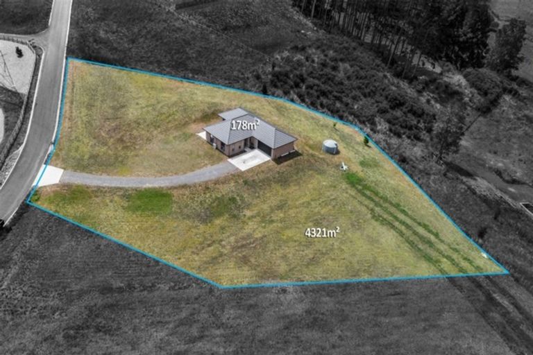 Photo of property in 12 Peet Row, Pokeno, 2471