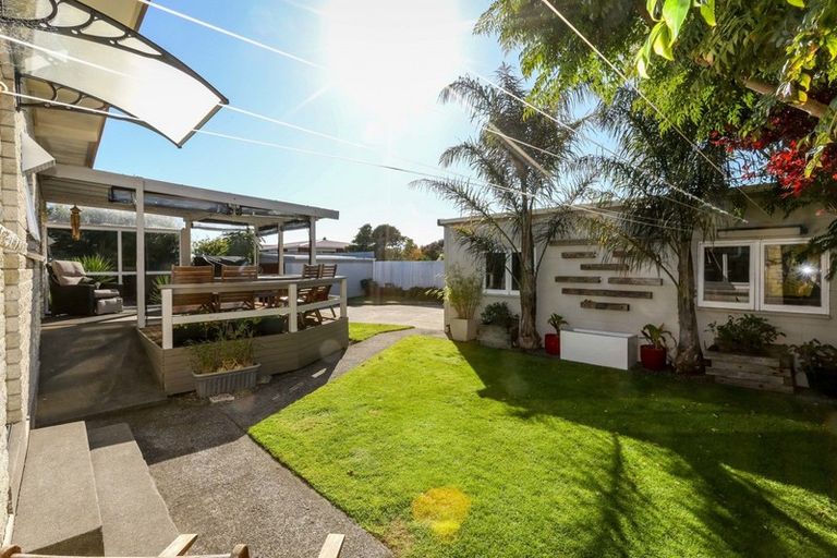 Photo of property in 41 Nevada Drive, Merrilands, New Plymouth, 4312