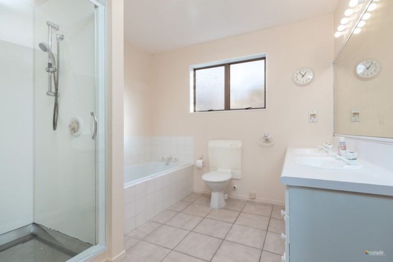 Photo of property in 8 Matuhi Street, Tirohanga, Lower Hutt, 5010