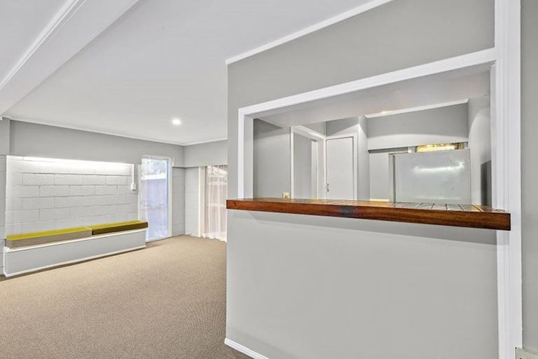 Photo of property in 45 Rehia Road, Massey, Auckland, 0614