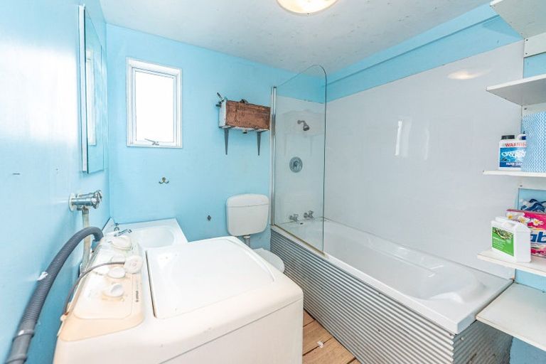 Photo of property in 26 Seafront Road, Castlecliff, Whanganui, 4501