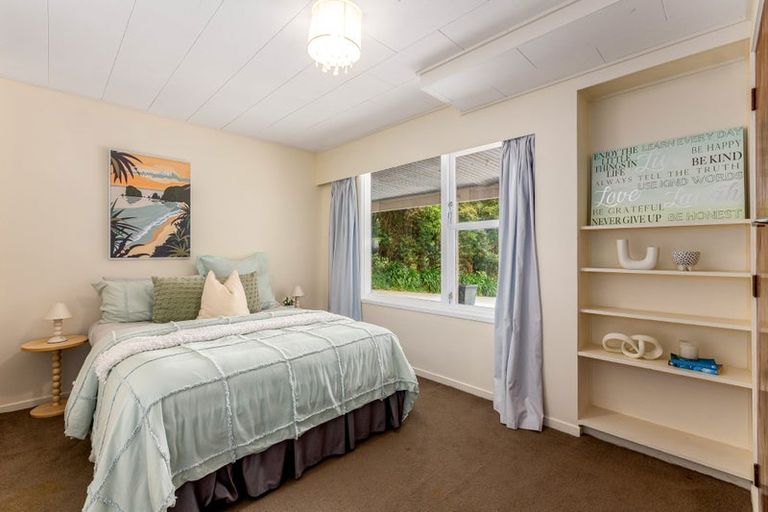 Photo of property in 32 Arawhata Street, Ranui, Porirua, 5024