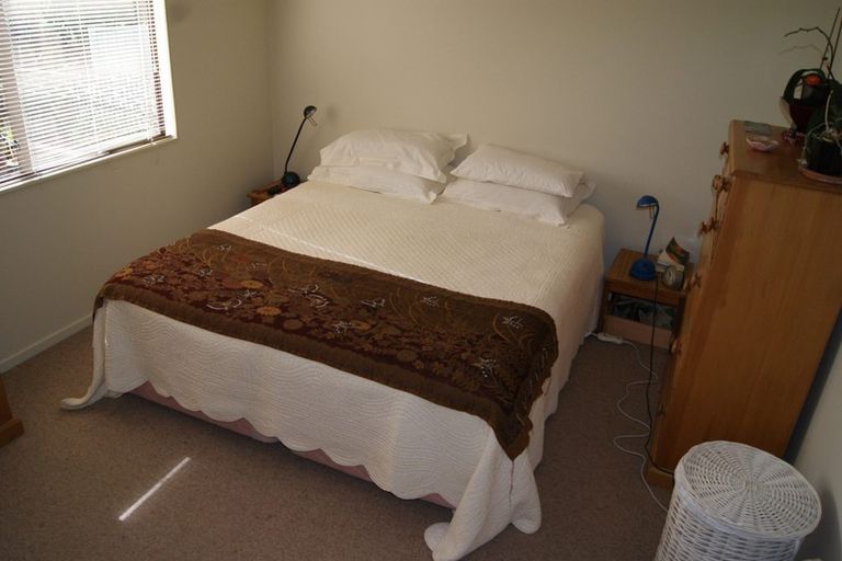 Photo of property in 60 Mcdowell Crescent, Hillcrest, Auckland, 0627