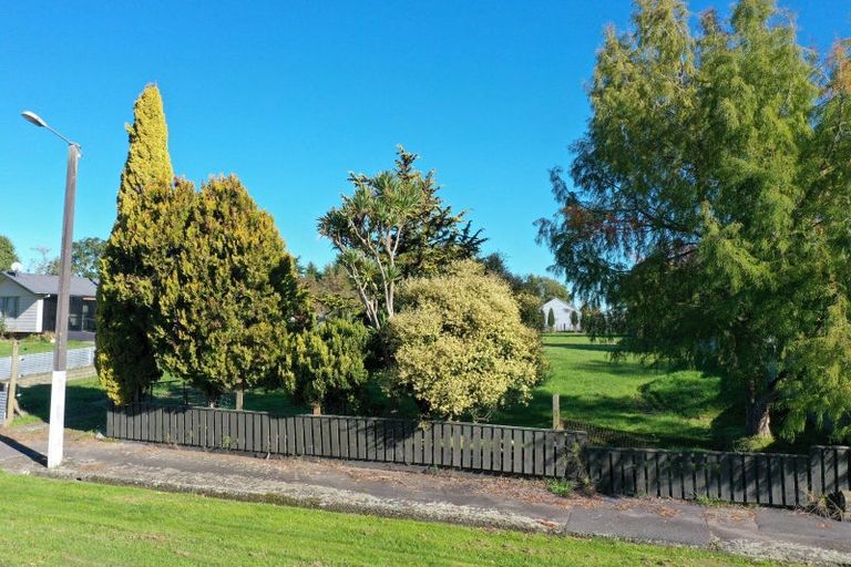 Photo of property in 25 Cambridge Street, Pahiatua, 4910