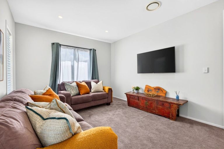 Photo of property in 4 Gemscott Crescent, Huapai, Kumeu, 0810