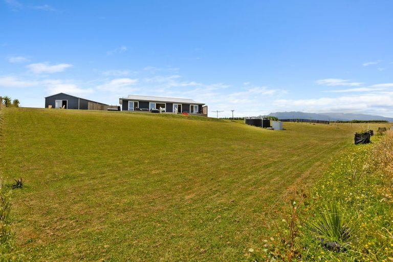 Photo of property in 11 Leith Road, Okato, New Plymouth, 4374