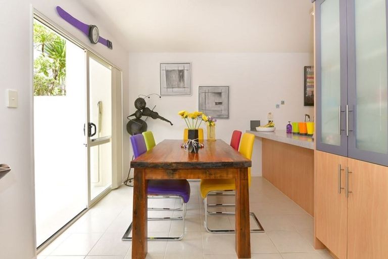 Photo of property in 26 Carento Way, Stanmore Bay, Whangaparaoa, 0932