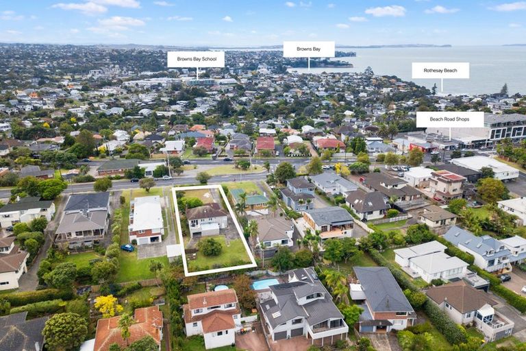 Photo of property in 16 Knights Road, Rothesay Bay, Auckland, 0630