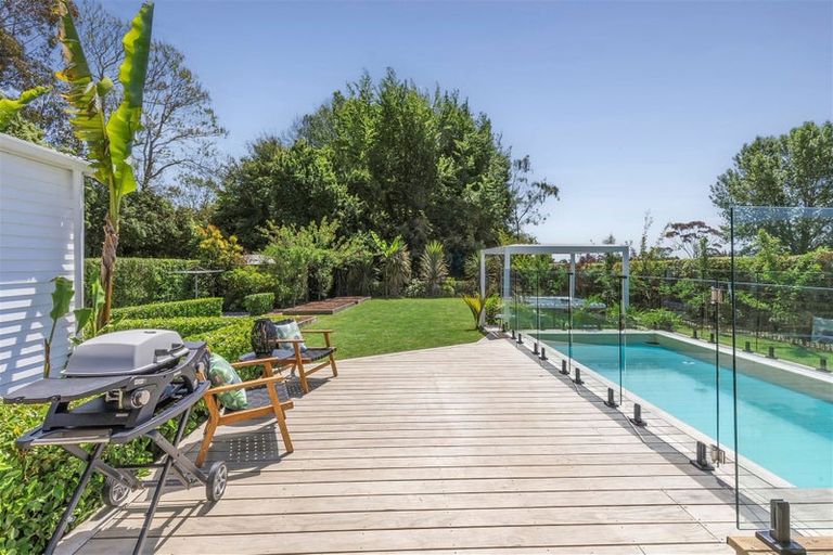 Photo of property in 1 Lansdowne Street, Clifton, Takaka, 7183