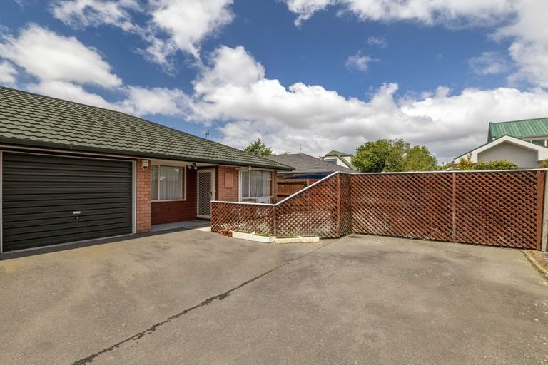 Photo of property in 3/43 Peverel Street, Riccarton, Christchurch, 8041