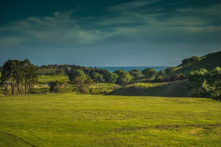 Photo of property in 78 Scarlys Way, Okitu, Gisborne, 4010