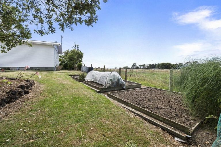 Photo of property in 35 Rosina Road, Tangimoana, Palmerston North, 4473