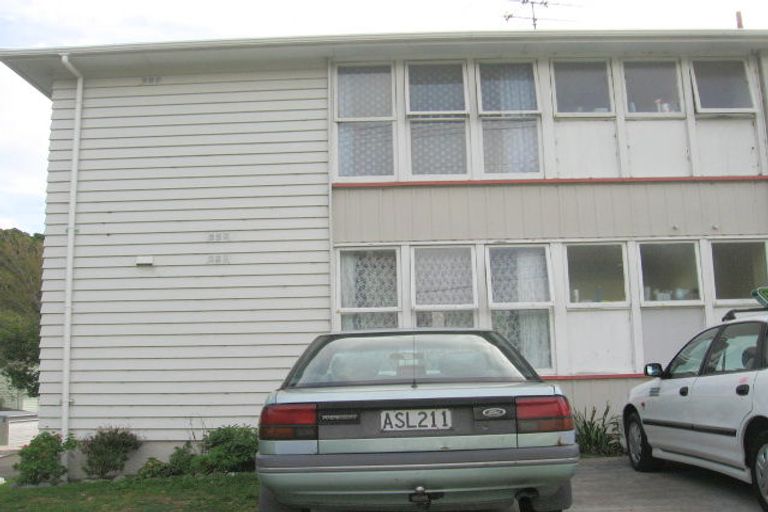 Photo of property in 26 Taiaroa Street, Strathmore Park, Wellington, 6022