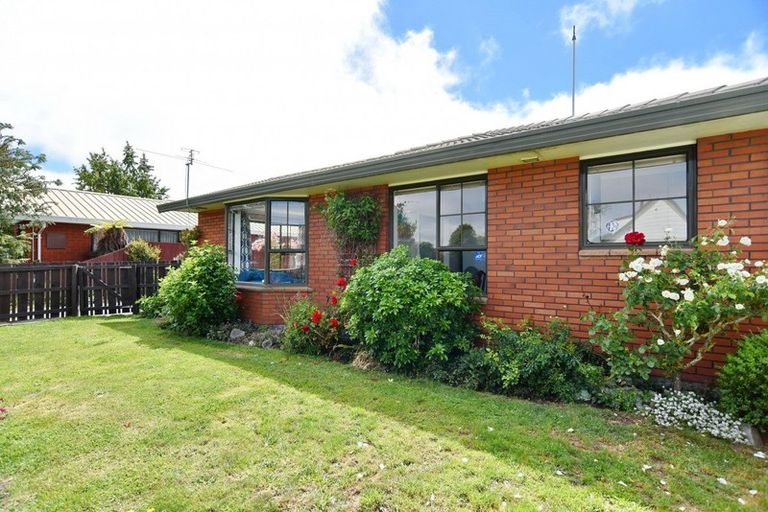 Photo of property in 1/50 Dunbarton Street, Redwood, Christchurch, 8051