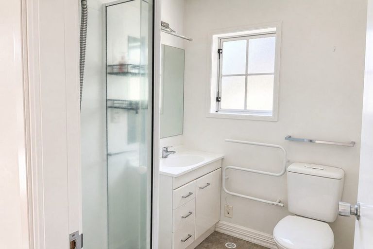 Photo of property in 11 Murphy Street, Thorndon, Wellington, 6011