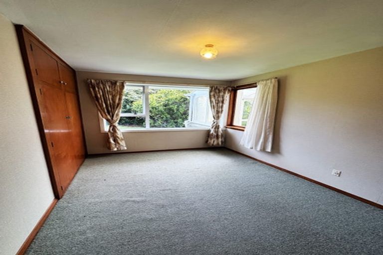 Photo of property in 16 Geelong Place, Burnside, Christchurch, 8053