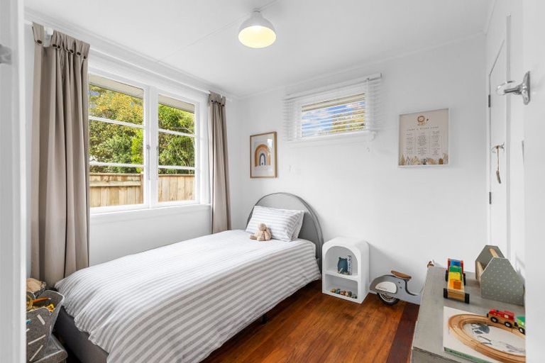 Photo of property in 12 Norwich Place, Awapuni, Palmerston North, 4412