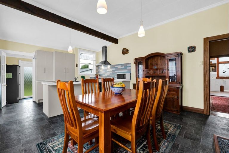 Photo of property in 22 Caledonia Street, Hawera, 4610