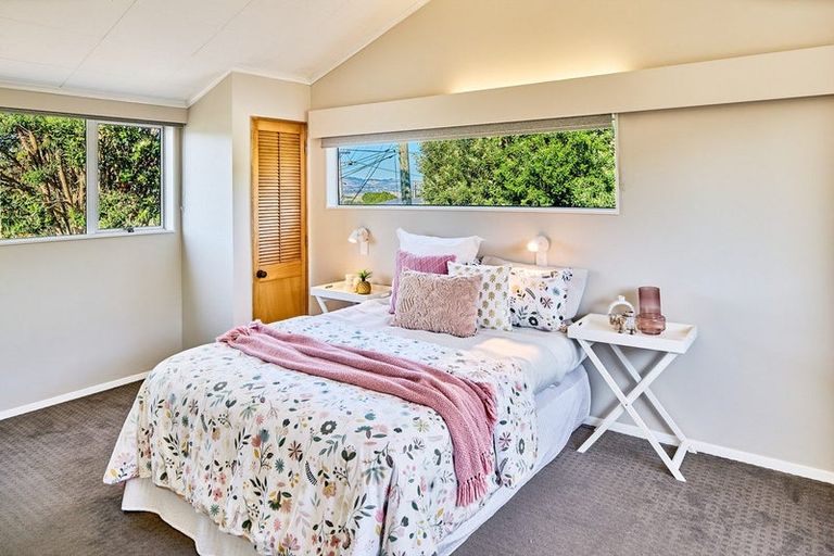 Photo of property in 10 Kotipu Place, Pukerua Bay, 5026