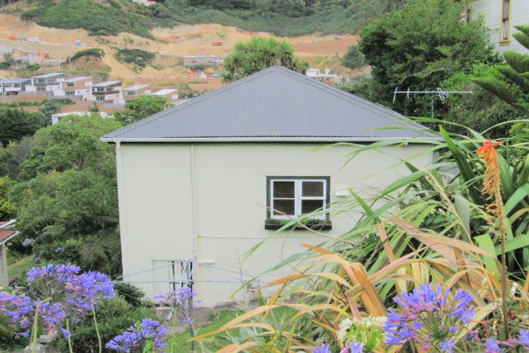 Photo of property in 38 Mornington Road, Brooklyn, Wellington, 6021