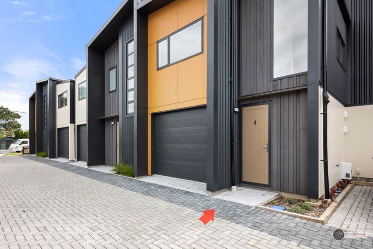 Photo of property in 4/51 Kings Crescent, Hutt Central, Lower Hutt, 5010