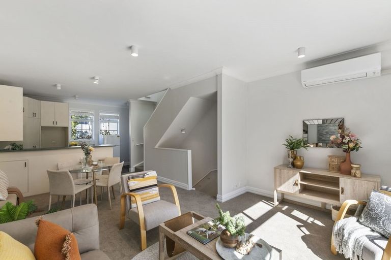 Photo of property in 54 Pipitea Street, Thorndon, Wellington, 6011