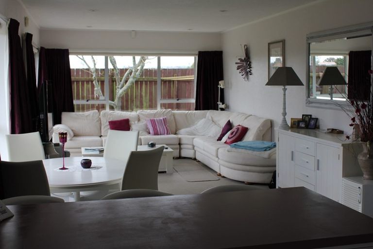 Photo of property in 3/77 Jellicoe Road, Manurewa, Auckland, 2102