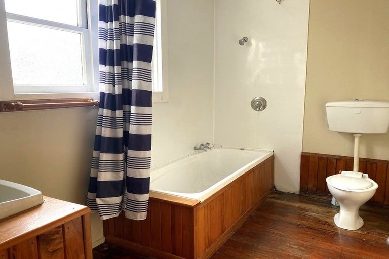 Photo of property in 13 Murray Street, Greymouth, 7805