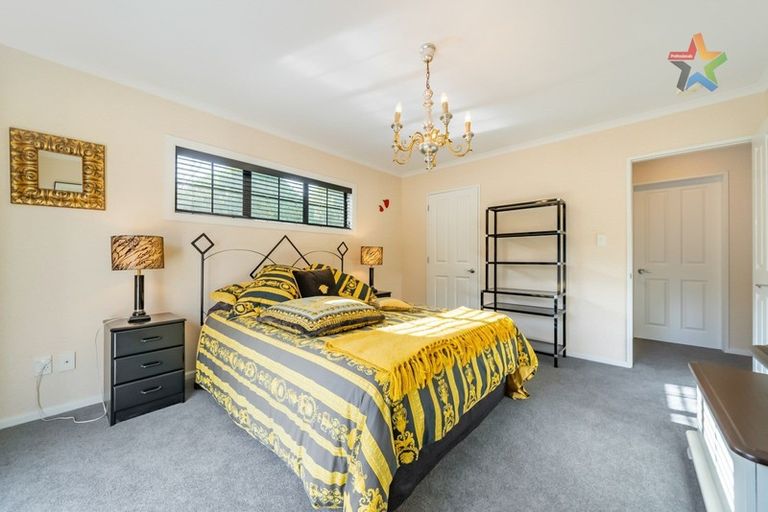 Photo of property in 44 Arahiwi Grove, Tirohanga, Lower Hutt, 5010