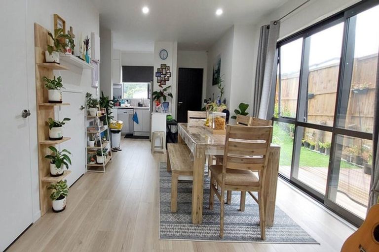 Photo of property in 19b Poruru Close, Papakura, 2110