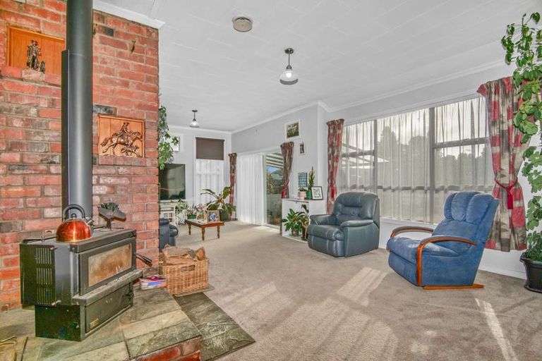 Photo of property in 58 Wakefield Street, Westport, 7825