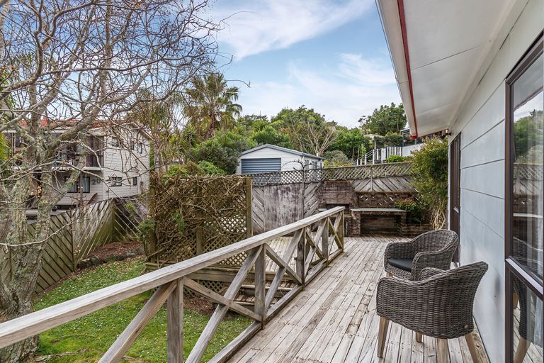 Photo of property in 16 Gerontius Lane, Snells Beach, 0920