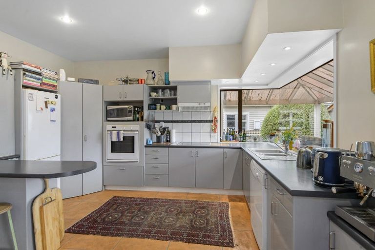 Photo of property in 30 Hamilton Avenue, Ilam, Christchurch, 8041