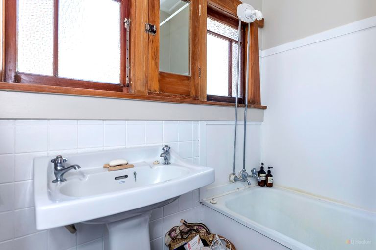 Photo of property in 44 Douglas Street, Highfield, Timaru, 7910