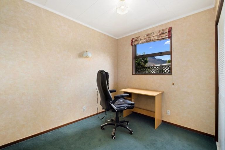 Photo of property in 29 Oregon Drive, Kelvin Heights, Queenstown, 9300