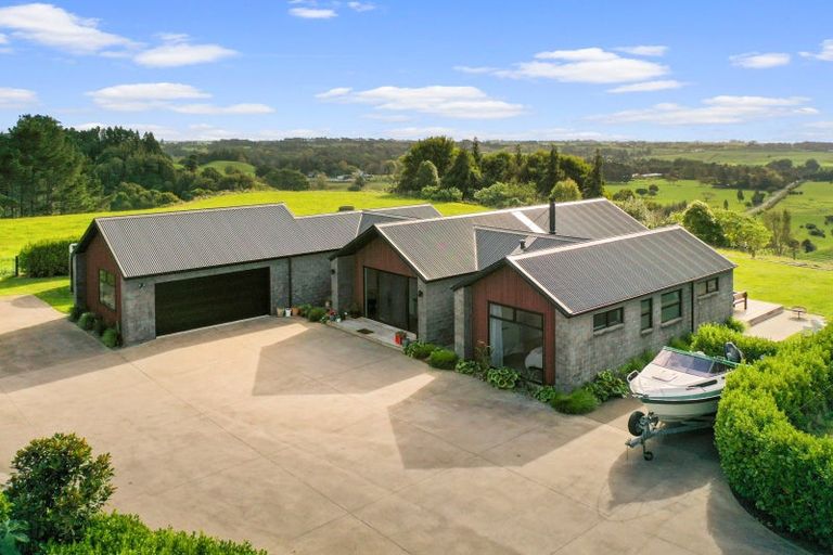 Photo of property in 110 Stockman Road, Tikorangi, Waitara, 4383