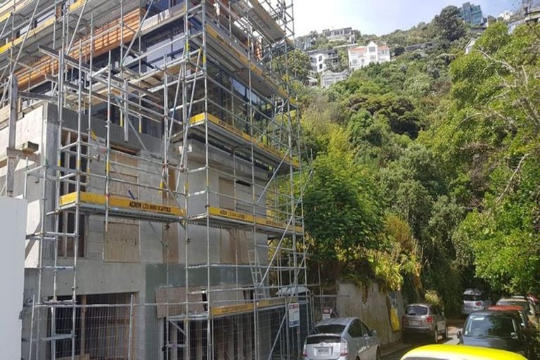 Photo of property in 16 Telford Terrace, Oriental Bay, Wellington, 6011