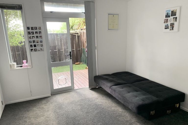 Photo of property in 58 Albionvale Road, Glen Eden, Auckland, 0602