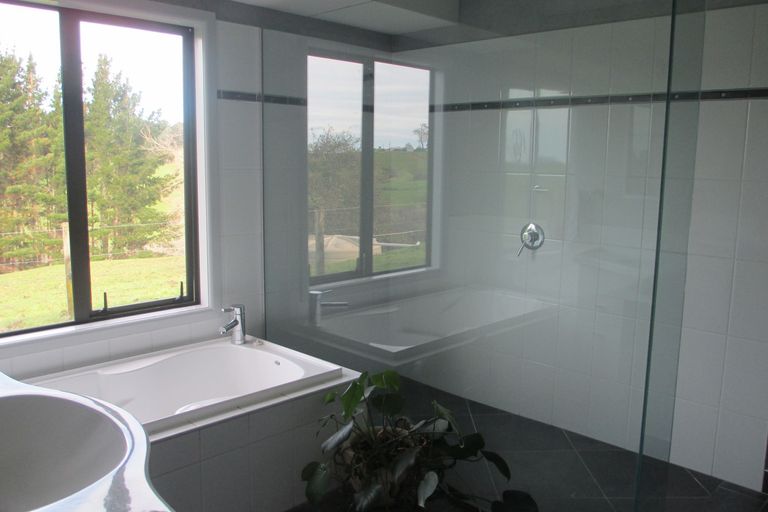 Photo of property in 269 Waikoha Road, Karamu, Hamilton, 3285