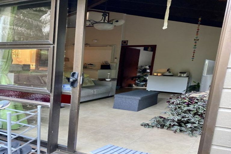 Photo of property in 20 Braemar Road, Castor Bay, Auckland, 0620