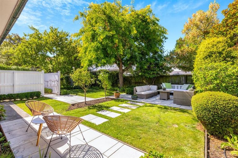 Photo of property in 2/10 Bretts Road, St Albans, Christchurch, 8052